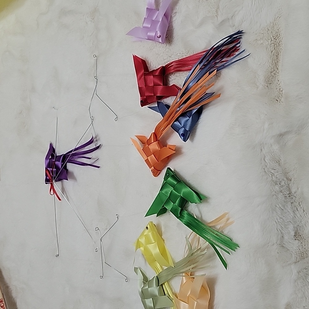 Colorful Baby Ribbon Fish Mobile Handmade - Picture 13 of 15